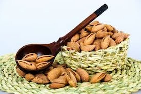 تصویر 3 از قیمت روز بادام پوست کاغذی